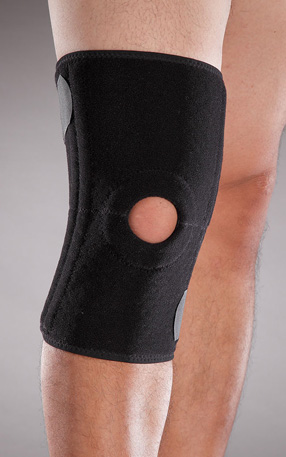 Self-Adjusting Hinged Knee Brace